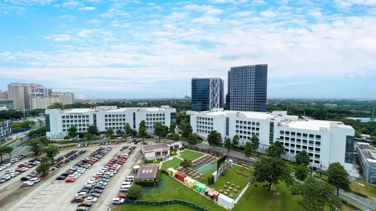 10 West Campus